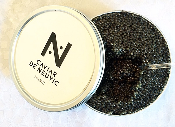 Boite-Caviar-Neuvic.jpg