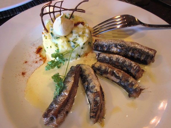 Sardines-Grillees-Ecrase-Pommes-De-Terre.jpg