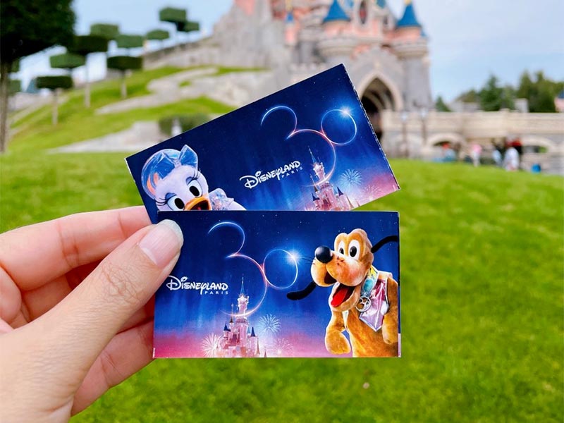 Disneyland Paris Cadeau - Comment offrir un billet ou un séjour ?